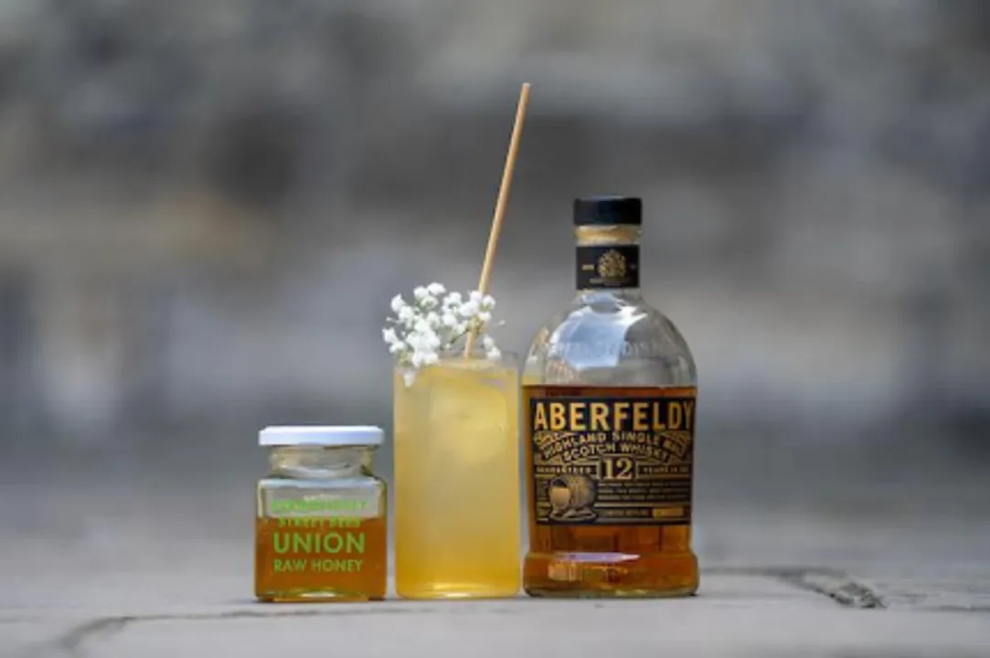 ABERFELDY WHISKY CONTINUES ROLL OUT OF ITS BARRELS &amp; BEES PROGRAMME WITH BARTENDERS ACROSS THE UK